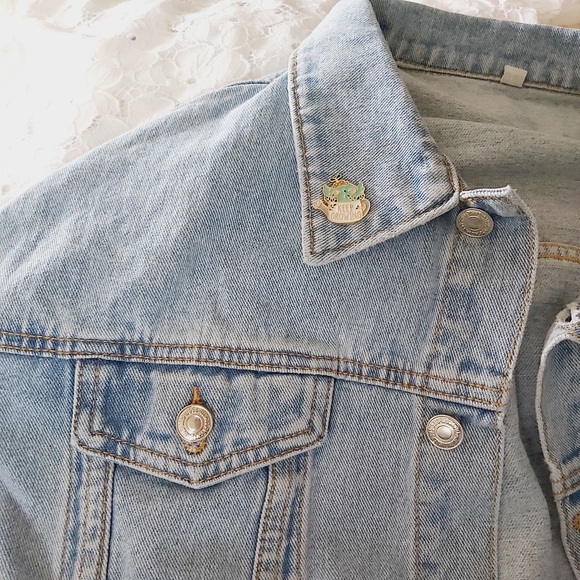 ⭐"Keep Growing" Enamel Pin - Picture 6 of 7